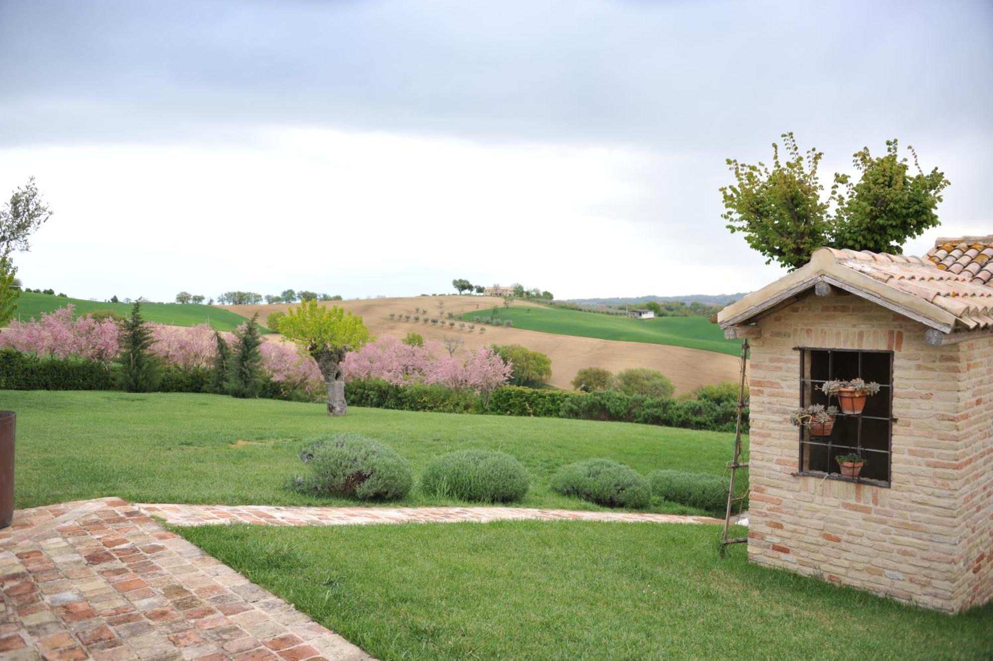 Solea Relais Di Charme- Adults Only Guest House Trecastelli Luaran gambar