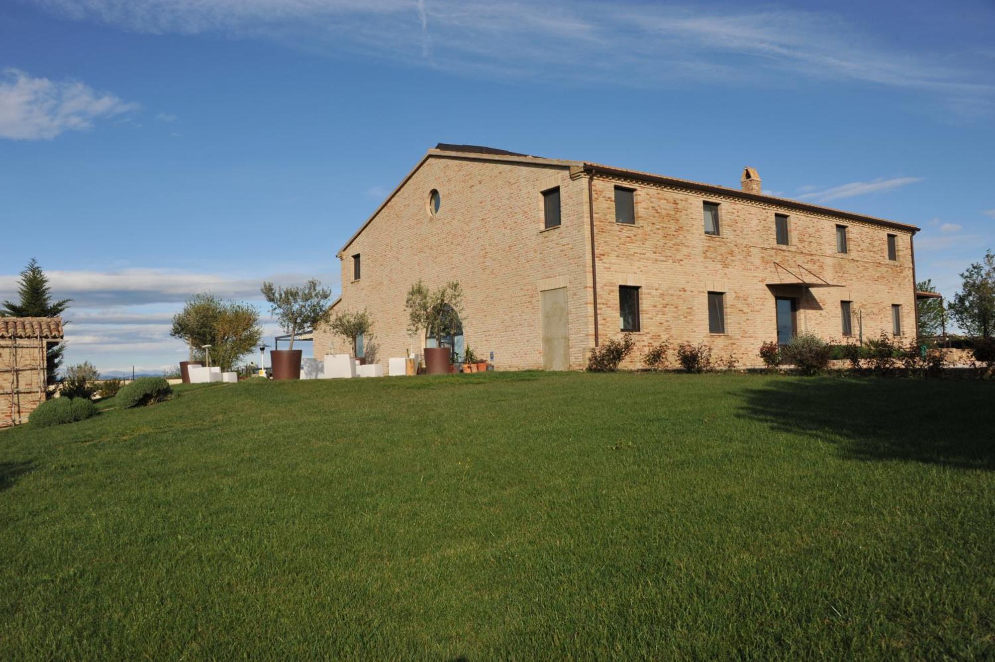 Solea Relais Di Charme- Adults Only Guest House Trecastelli Luaran gambar