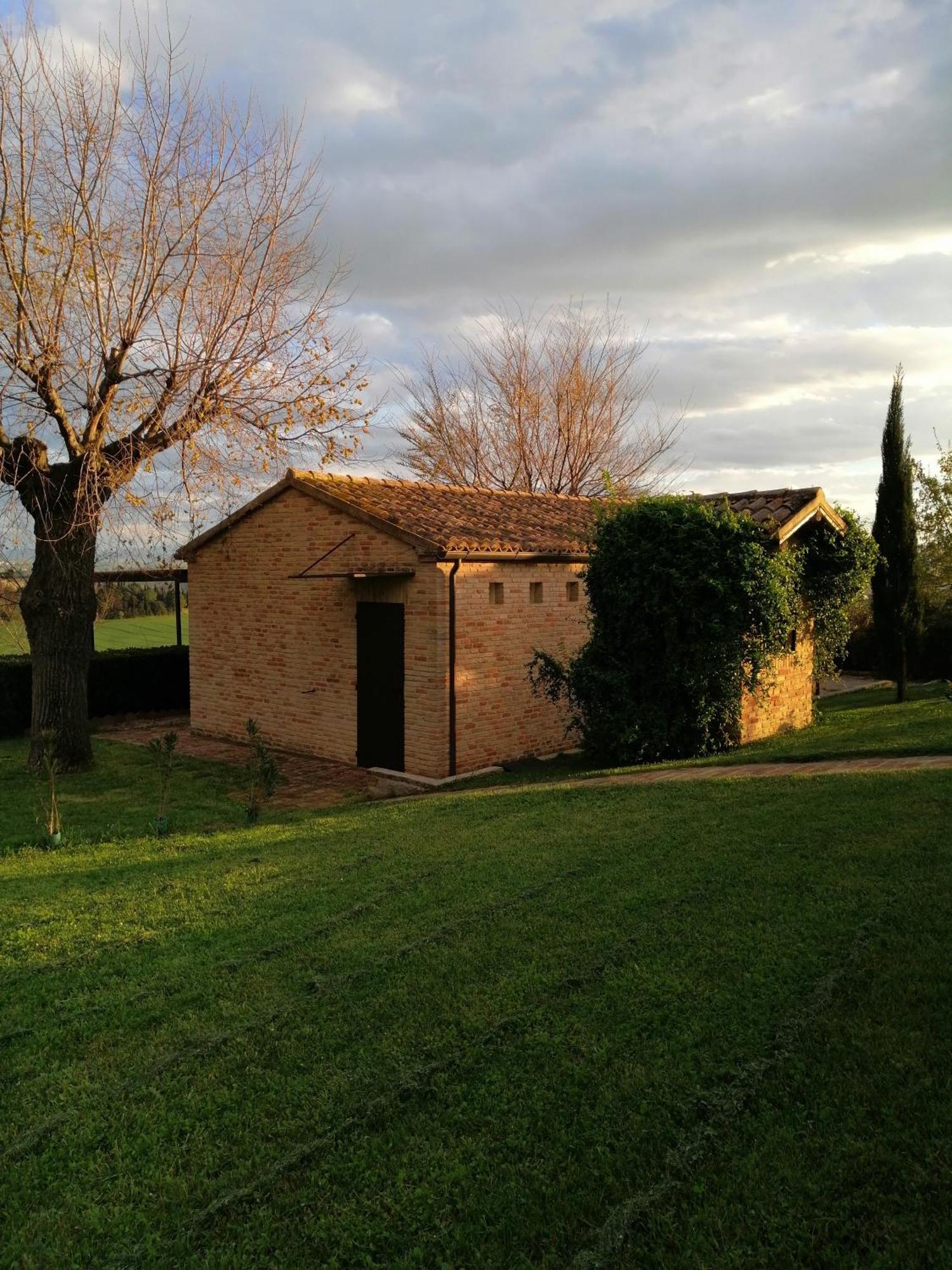 Solea Relais Di Charme- Adults Only Guest House Trecastelli Luaran gambar